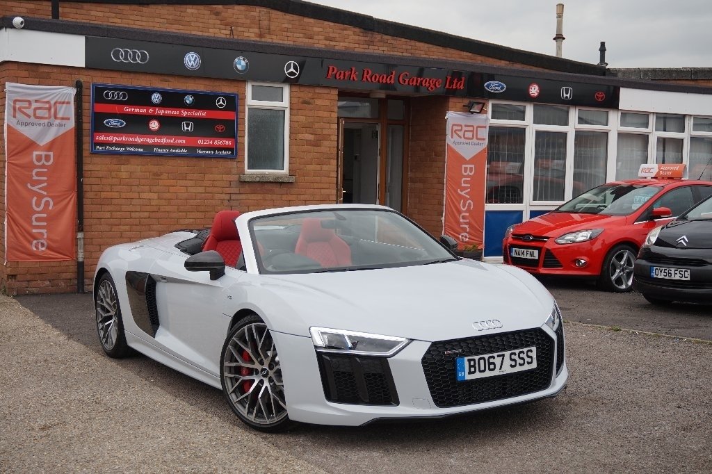 View our AUDI R8