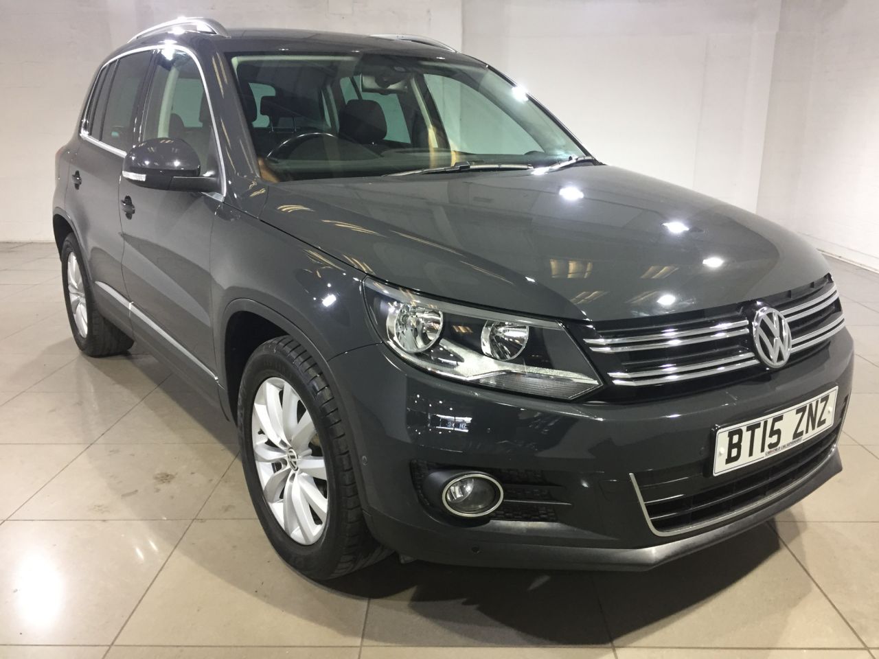 View our VOLKSWAGEN TIGUAN