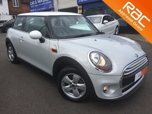 2015 15 MINI Hatch Cooper 1.5 COOPER 3d AUTO 134 BHP