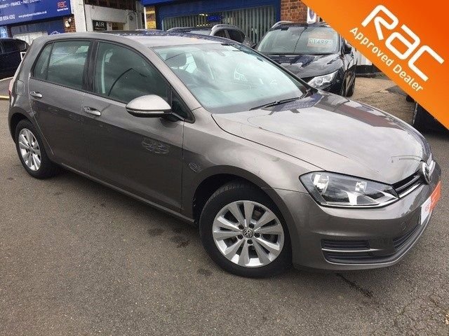 View our VOLKSWAGEN GOLF