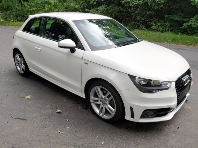 2014 14 Audi A1 1.6 TDI S LINE 3d 105 BHP