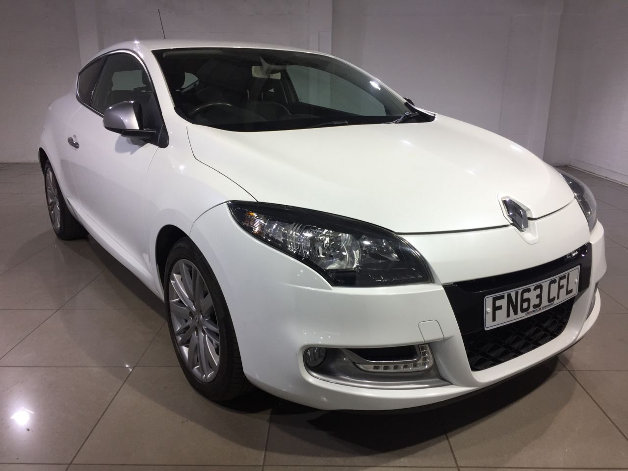 View our RENAULT MEGANE