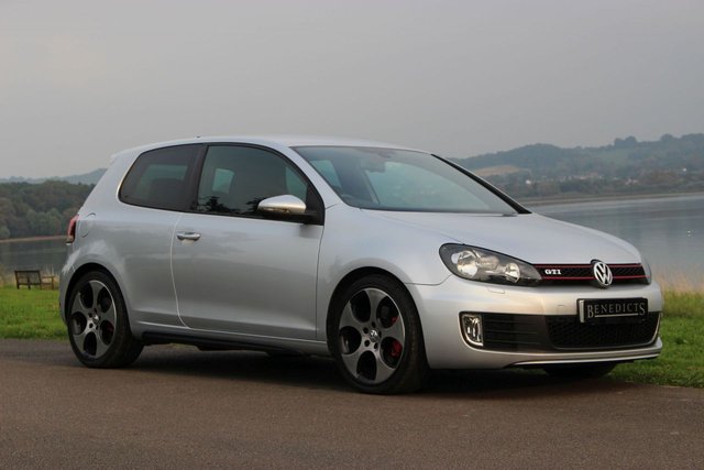 2010 10 Volkswagen Golf 2.0 GTI 3d 210 BHP