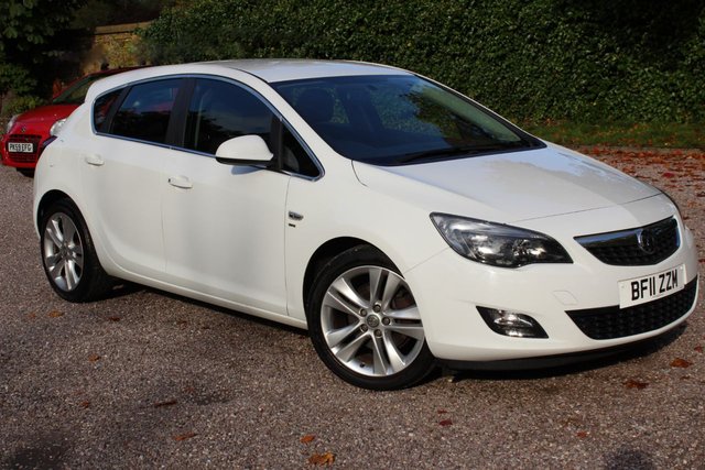2011 11 Vauxhall Astra 2.0 SRI CDTI 5d 157 BHP