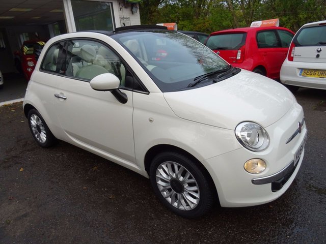 2014 64 Fiat 500 1.2 CONVERTIBLE LOUNGE 3d 69 BHP
