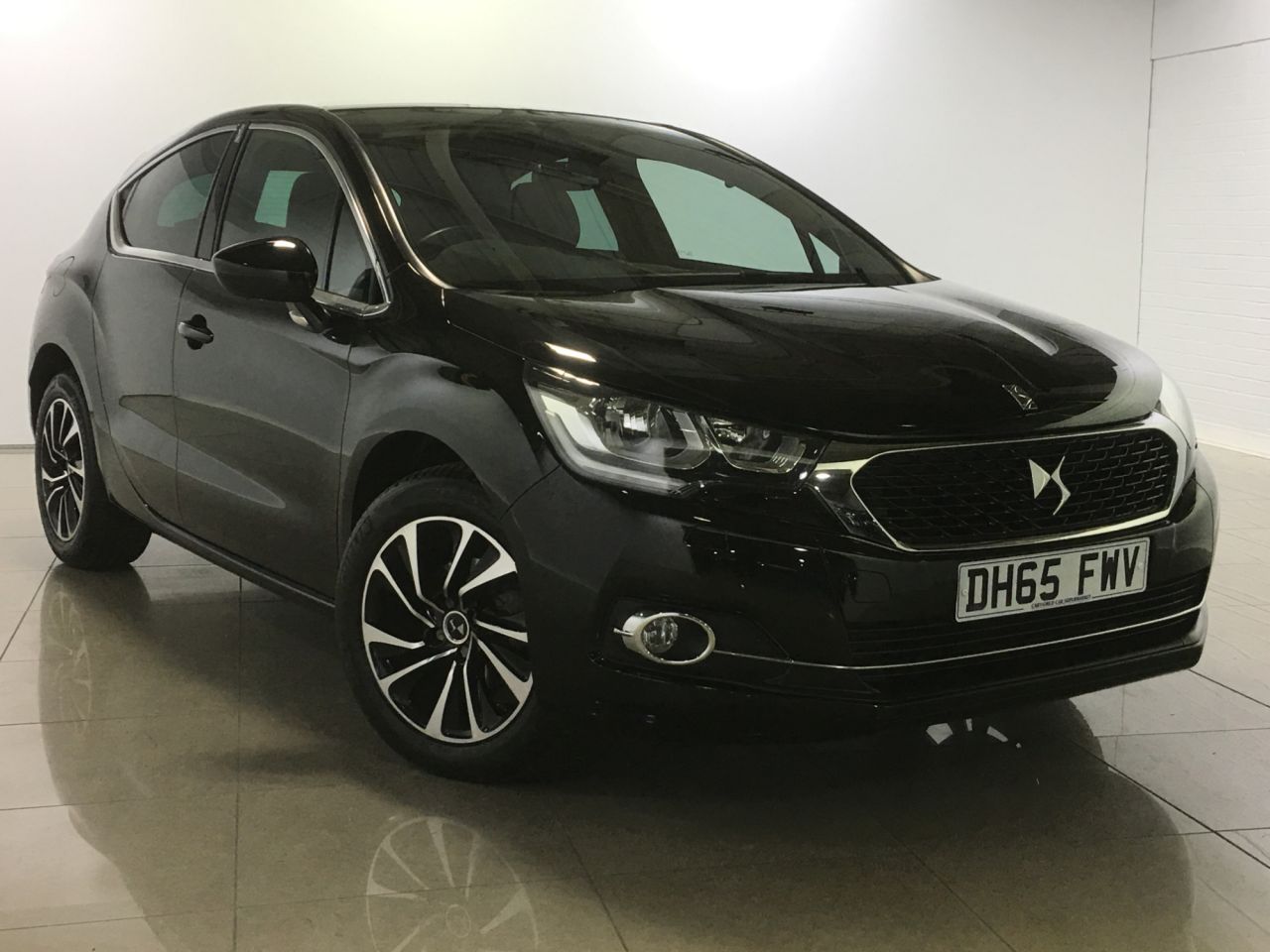 View our DS DS 4