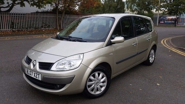 2007 07 Renault Grand Scenic 1.6 DYNAMIQUE VVT 7STR 5d 111 BHP