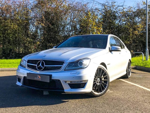 2012 12 Mercedes-Benz C Class 6.2 C63 AMG 4d AUTO 550 BHP