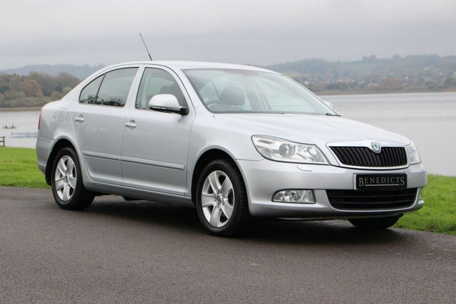2010 59 Skoda Octavia 1.6 ELEGANCE TDI CR 5d 103 BHP