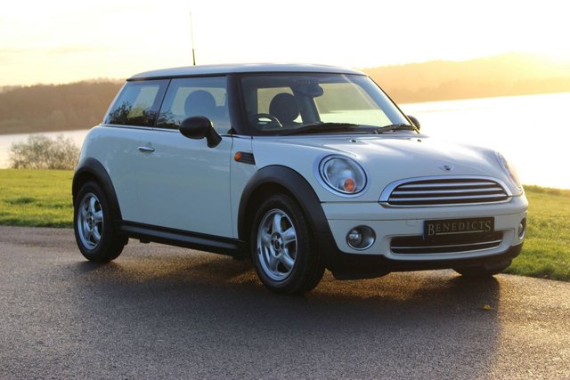 2009 09 MINI Hatch One 1.4 ONE 3d 94 BHP