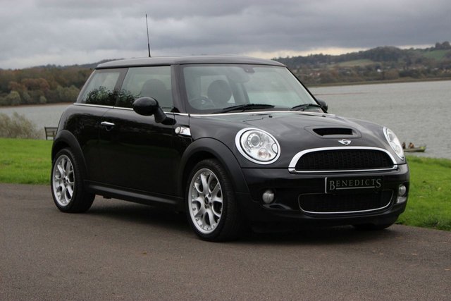2010 10 MINI Hatch Cooper S 1.6 COOPER S 3d 172 BHP