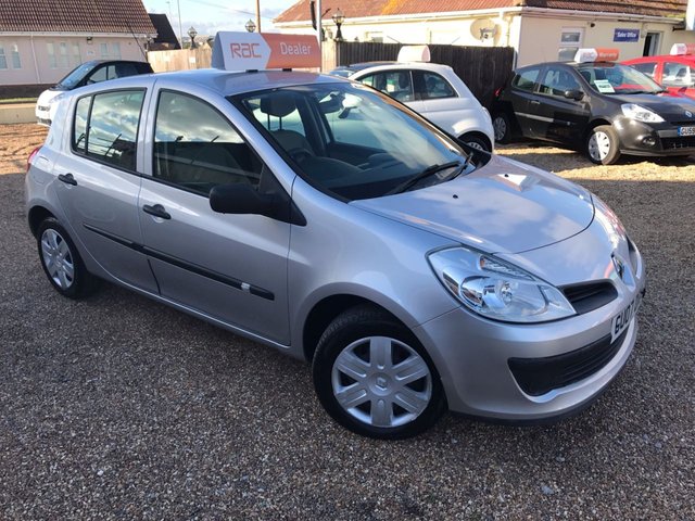 2007 07 Renault Clio 1.4 EXPRESSION 16V 5d 98 BHP
