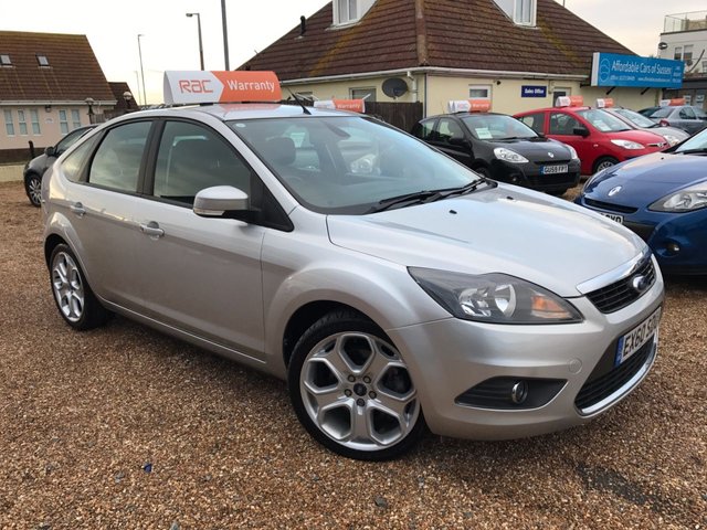 2010 60 Ford Focus 2.0 TITANIUM TDCI 5d AUTO 136 BHP
