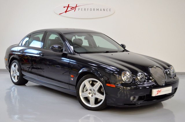 2002 52 Jaguar S-Type 4.2 V8 R 4d AUTO 400 BHP GREAT VALUE MODERN CLASSIC