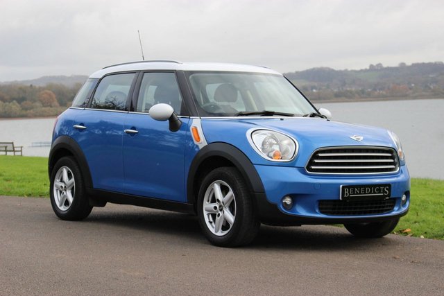 2011 11 MINI Countryman 1.6 COOPER 5d AUTO 122 BHP
