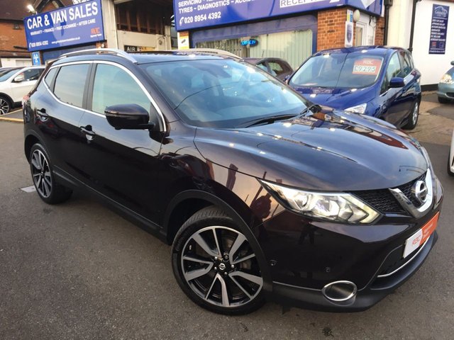 2014 64 Nissan Qashqai 1.2 TEKNA DIG-T 5d 113 BHP