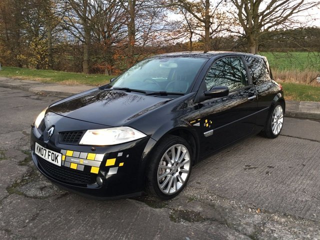 2007 P Renault Megane 2.0 RENAULTSPORT 225 3d 225 BHP