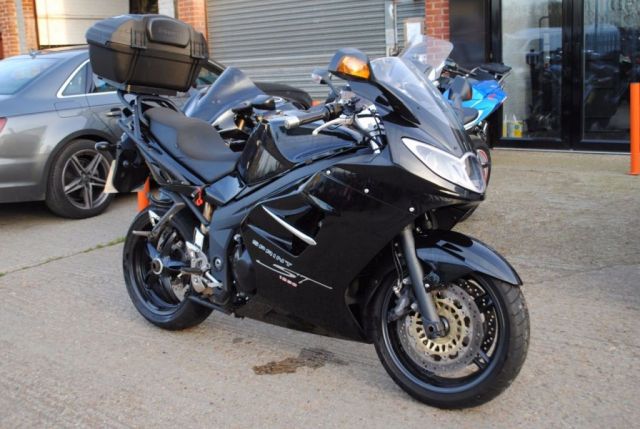 2010 59 Triumph Sprint ST 1050 cc