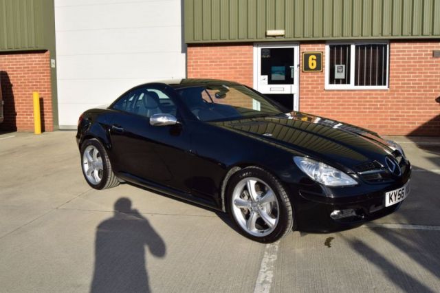 2006 56 Mercedes-Benz Slk 3.5 SLK350 2d AUTO 269 BHP