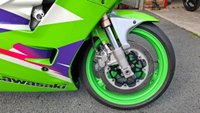 USED 1997 P KAWASAKI ZXR400 L5 Sports Classic Original and genuine bike with all docs., old MOTs and toolkit