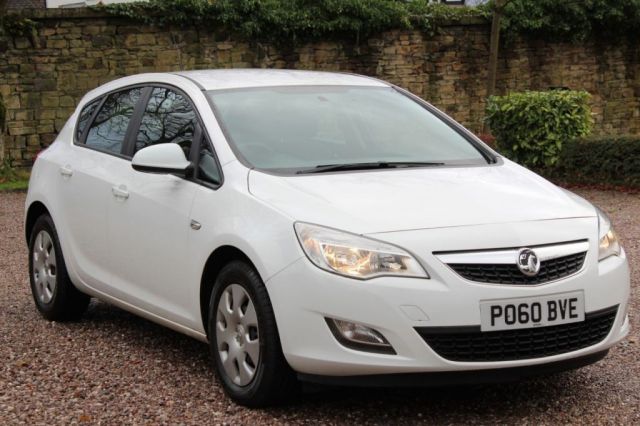 2010 60 Vauxhall Astra 1.7 ES CDTI 5d 108 BHP
