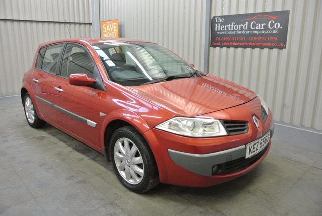 2006 Renault Megane 1.6 DYNAMIQUE VVT 5d 111 BHP
