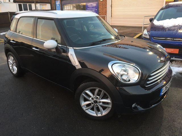 2013 63 MINI Countryman 1.6 COOPER 5d AUTO 122 BHP