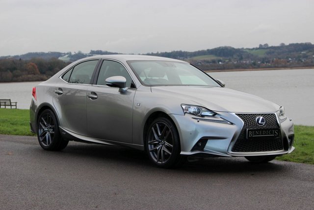 2013 63 Lexus Is 2.5 300H F SPORT 4d AUTO 220 BHP