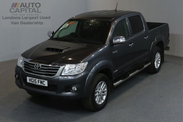 2015 15 TOYOTA HI-LUX 3.0 INVINCIBLE 4X4 D-4D AUTO 169 BHP A/C LEATHER SEAT