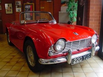 View our TRIUMPH TR4
