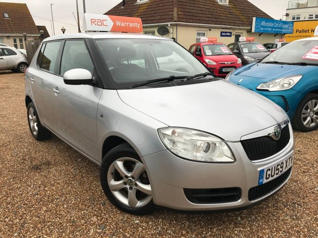 2009 59 Skoda Fabia 1.6 LEVEL 2 16V 5d AUTO 103 BHP