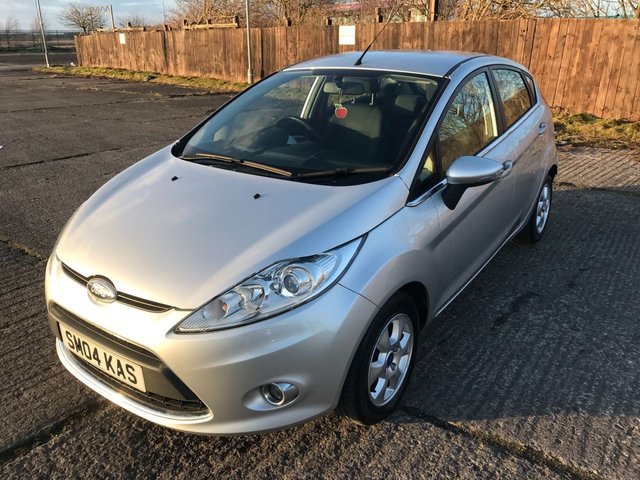 2012 62 Ford Fiesta 1.6 ZETEC ECONETIC II TDCI 5d 94 BHP
