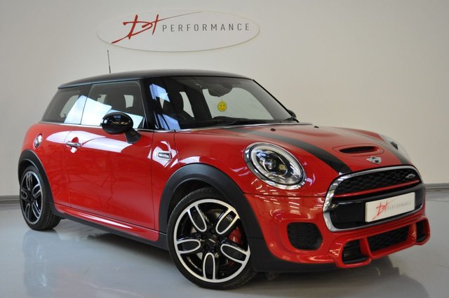 2015 65 MINI Hatch John Cooper Works 2.0 JOHN COOPER WORKS 3d 228 BHP
