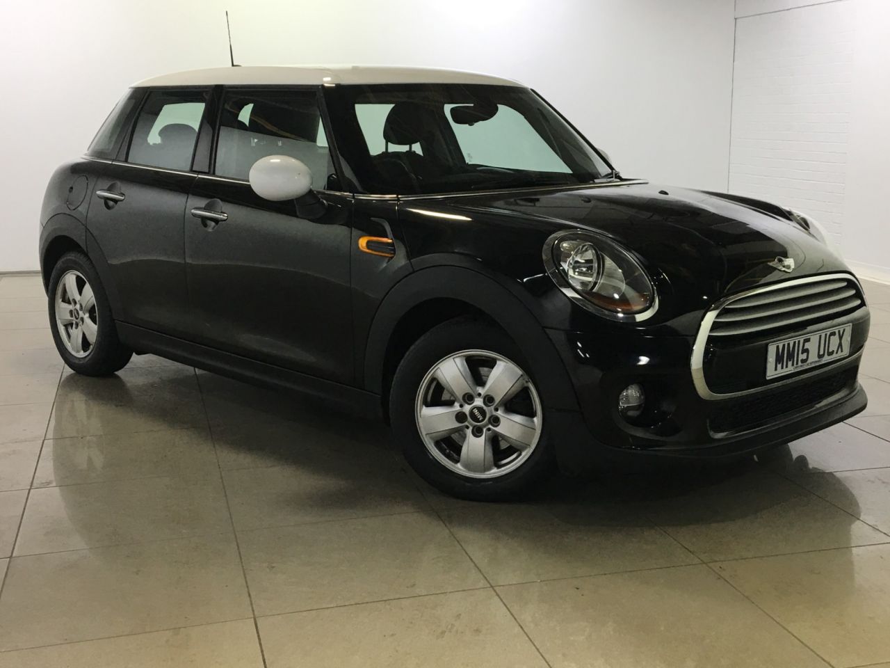 View our MINI HATCH COOPER