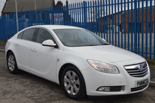 2011 61 Vauxhall Insignia 2.0 SRI NAV CDTI 5d AUTO 157 BHP