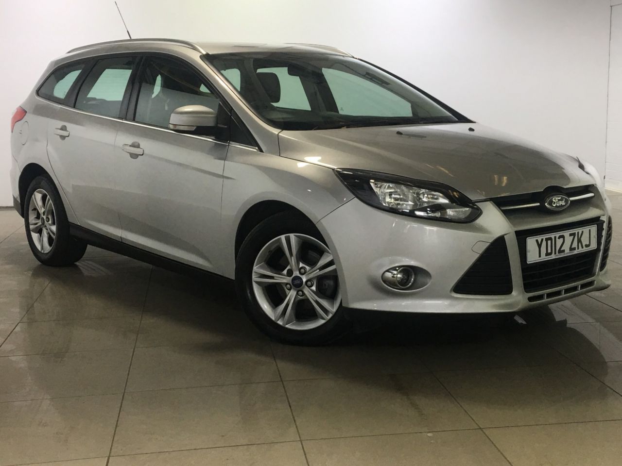 View our FORD FOCUS
