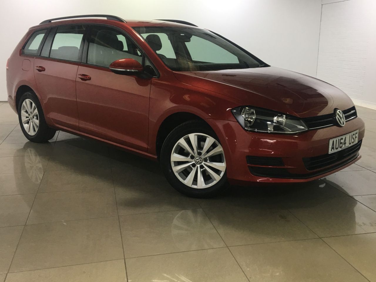 View our VOLKSWAGEN GOLF