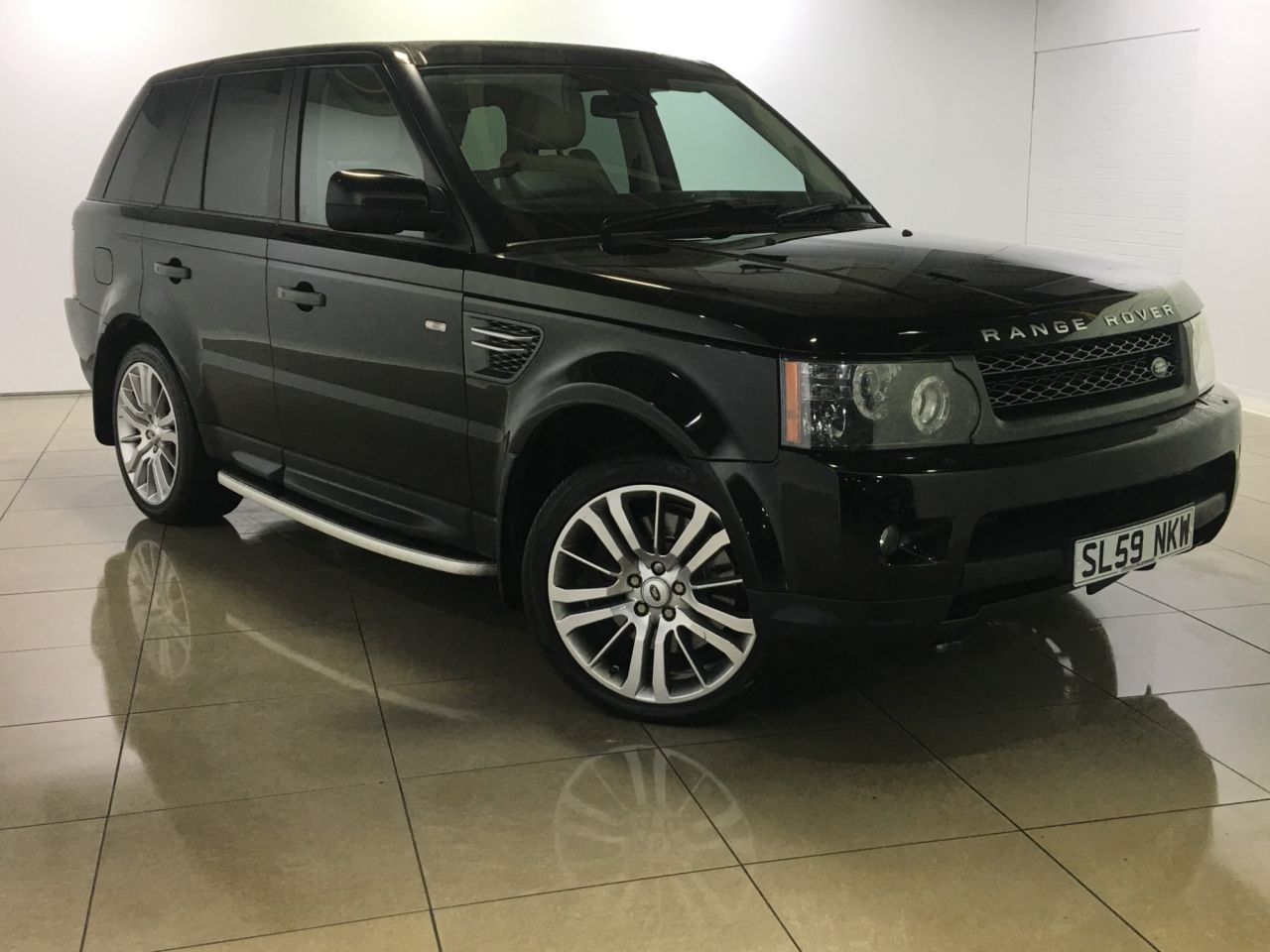 View our LAND ROVER RANGE ROVER SPORT