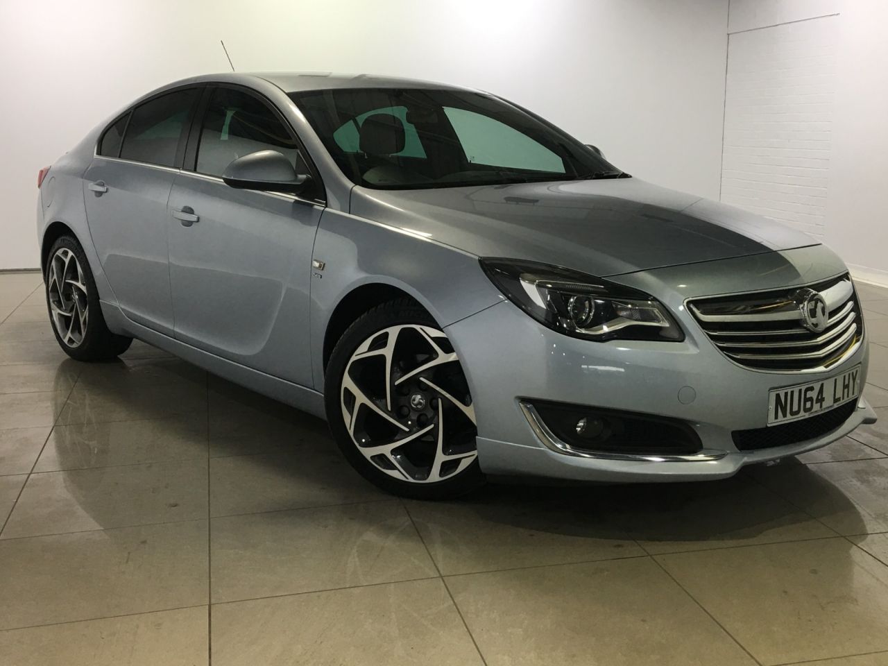 View our VAUXHALL INSIGNIA