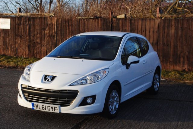 2011 61 Peugeot 207 1.4 ACTIVE 3d 74 BHP