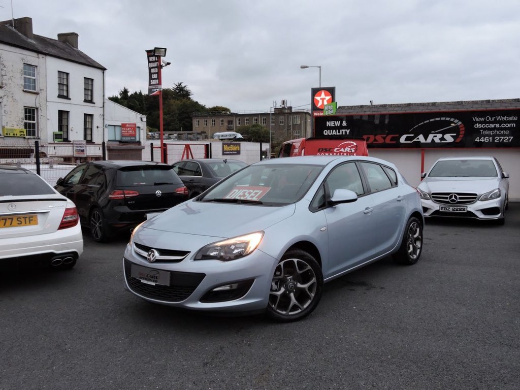 USED 2015 64 VAUXHALL ASTRA 1.6 DESIGN CDTI ECOFLEX S/S 5d 108 BHP FREE ROAD TAX FOR LIFE!