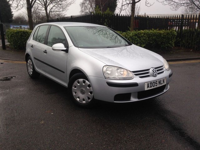 2005 05 Volkswagen Golf 1.6 S FSI 5d 114 BHP