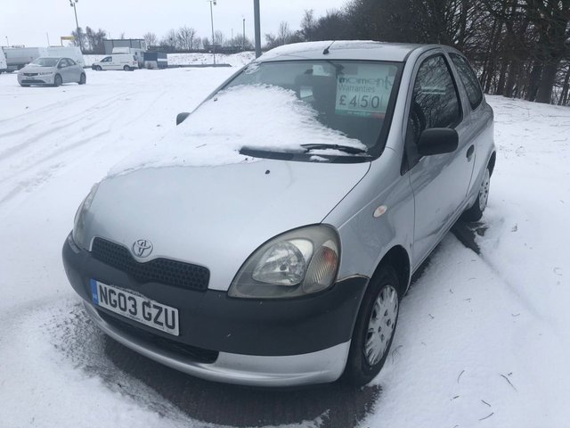 2003 03 Toyota Yaris 1.0 S VVT-I 3d 64 BHP
