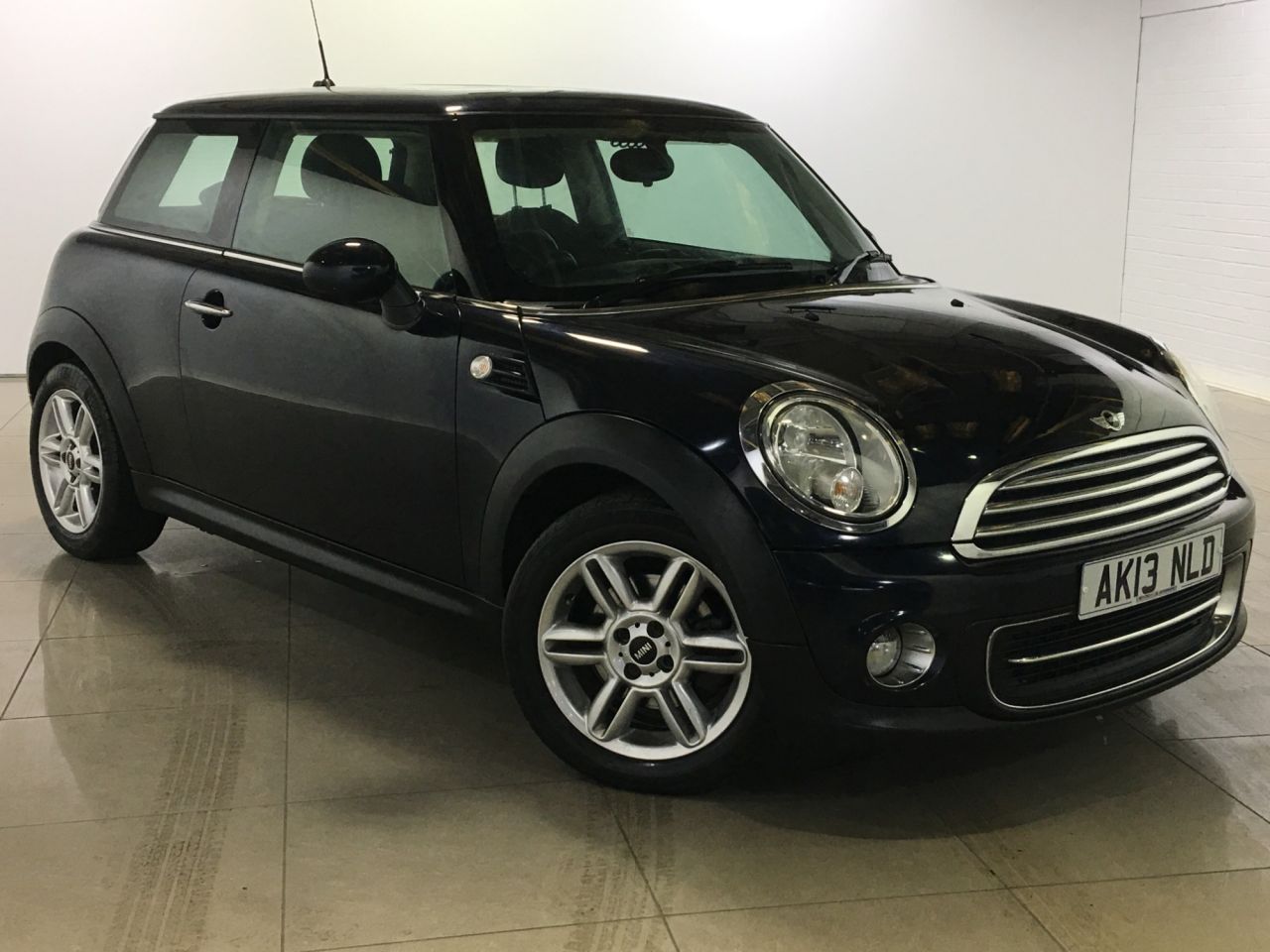 View our MINI HATCH COOPER