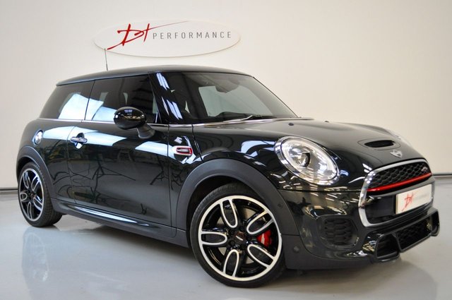 2015 65 MINI Hatch John Cooper Works 2.0 JOHN COOPER WORKS 3d AUTO 228 BHP HUGE SPECIFICATION