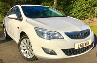 USED 2011 11 VAUXHALL ASTRA 1.4 EXCLUSIV 5d 138 BHP ''1 RETIRED HEADMASTER FROM NEW'', JUST MOT'D,,,,