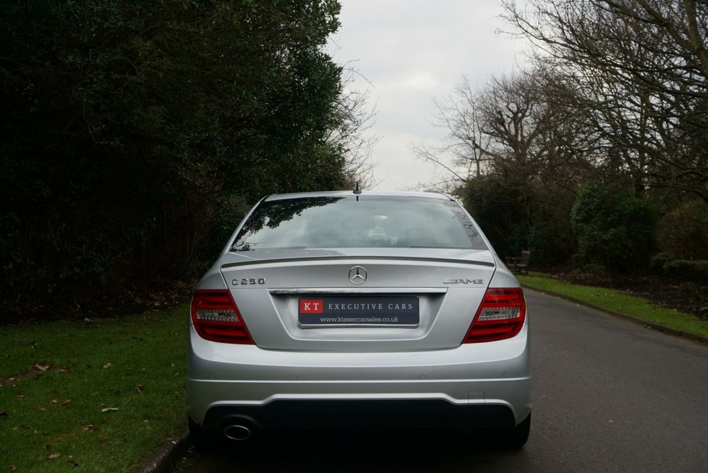 Mercedes Benz C Class C250 Cdi Blueefficiency Sport
