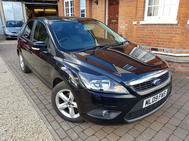 2009 09 Ford Focus 1.6 ZETEC 5d 100 BHP