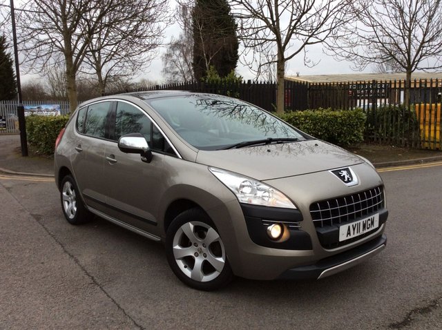 2011 11 Peugeot 3008 1.6 EXCLUSIVE HDI 5d 112 BHP