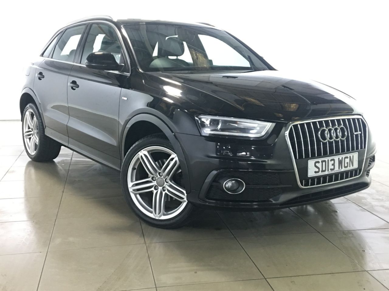 View our AUDI Q3